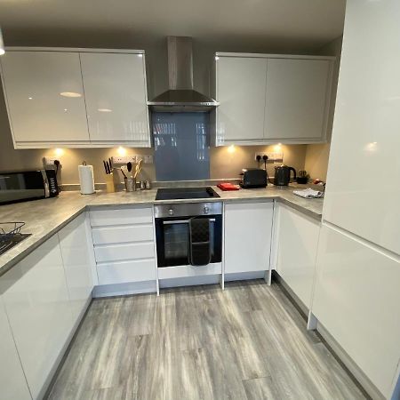 Marie'S Serviced Apartment 1 Bed Citystay, Parking Bedford Kültér fotó