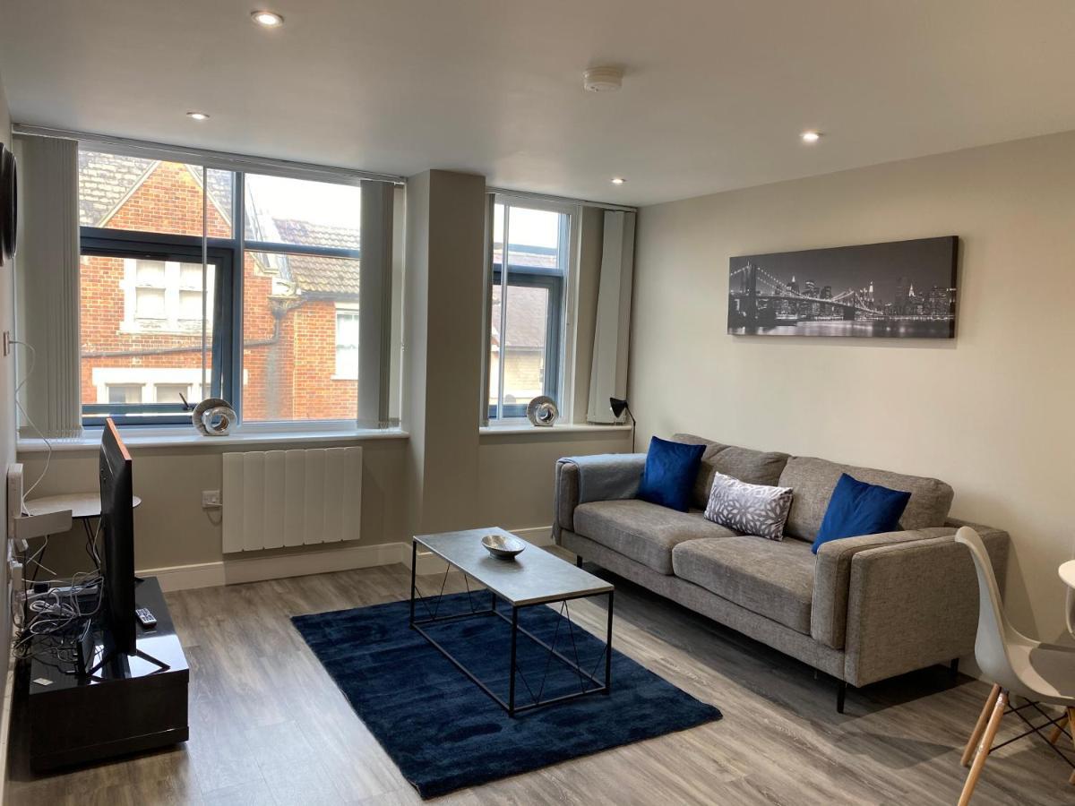 Marie'S Serviced Apartment 1 Bed Citystay, Parking Bedford Kültér fotó